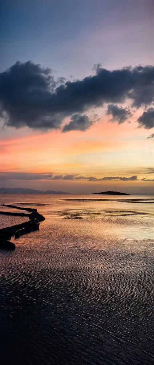 Competition heats up for new civil jobs